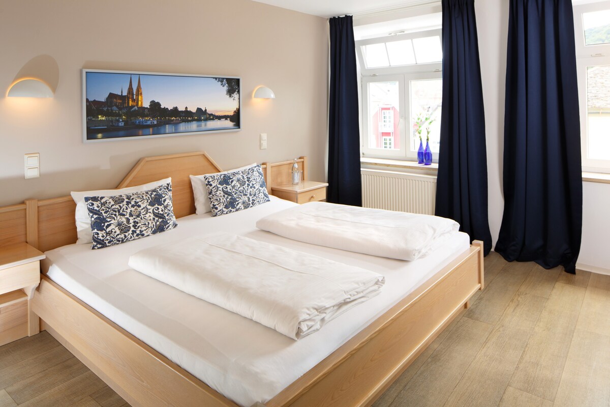 Doppelzimmer mit kostenfreiem WLAN in der Altstadt (Gasthaus & Hotel Schwan)