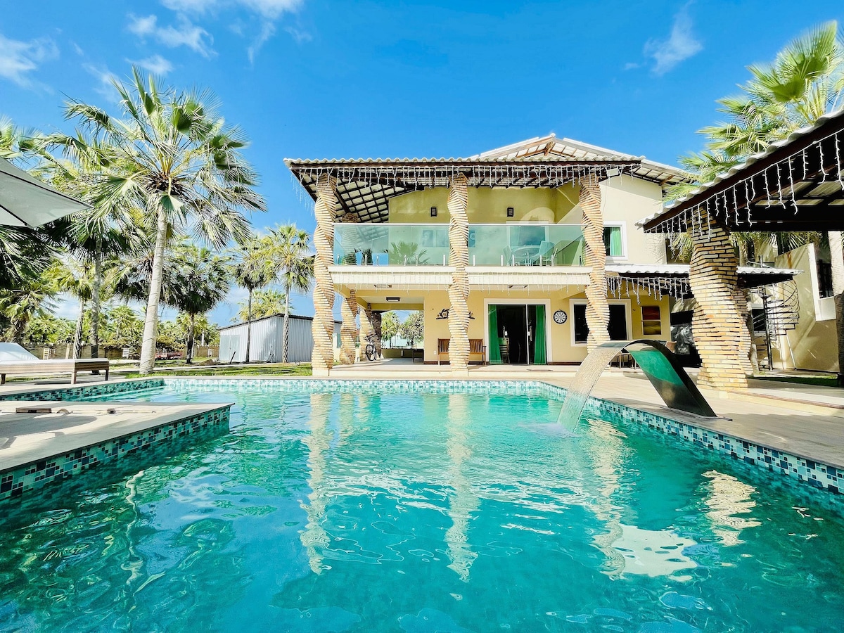 高端豪宅，配备热水泳池、酒吧，可通往巴雷恩哈斯的Preguiças河。