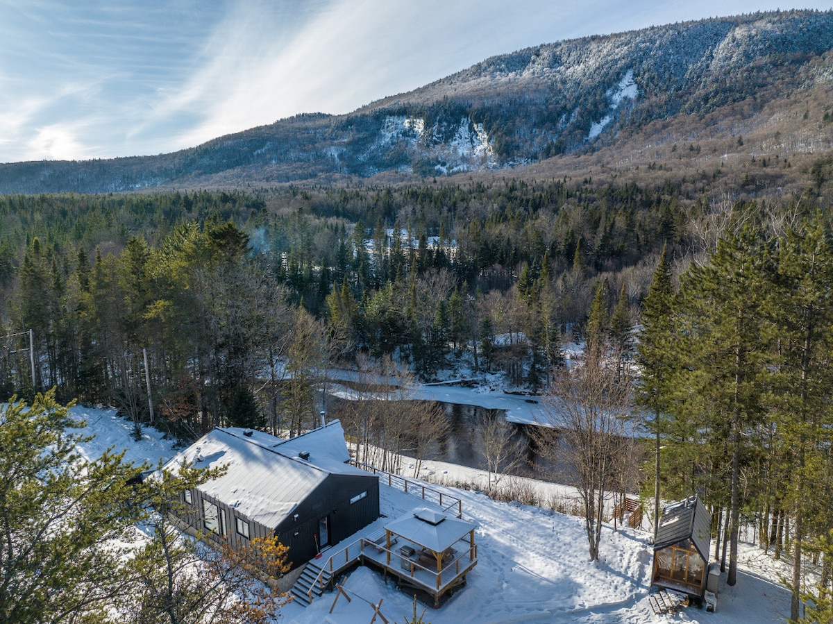 P'tit Plateau | View | Sauna | River | EV Charger