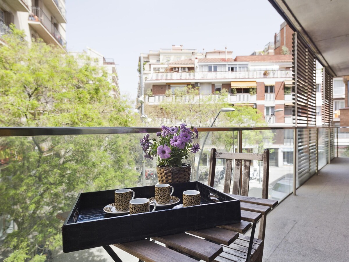 Executive Corporate Apartment Rentals in Barcelona for 6