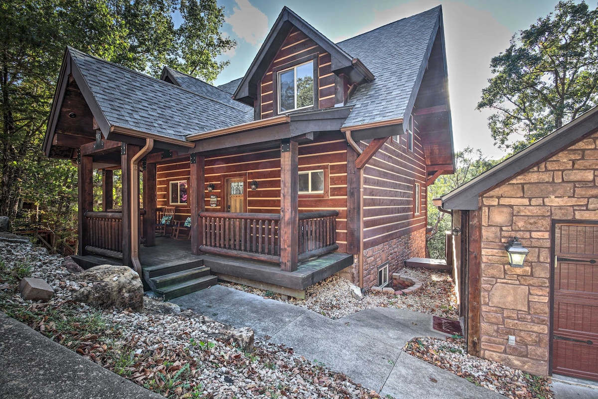 Lovely Garfield Cabin w/ Direct Beaver Lake Access