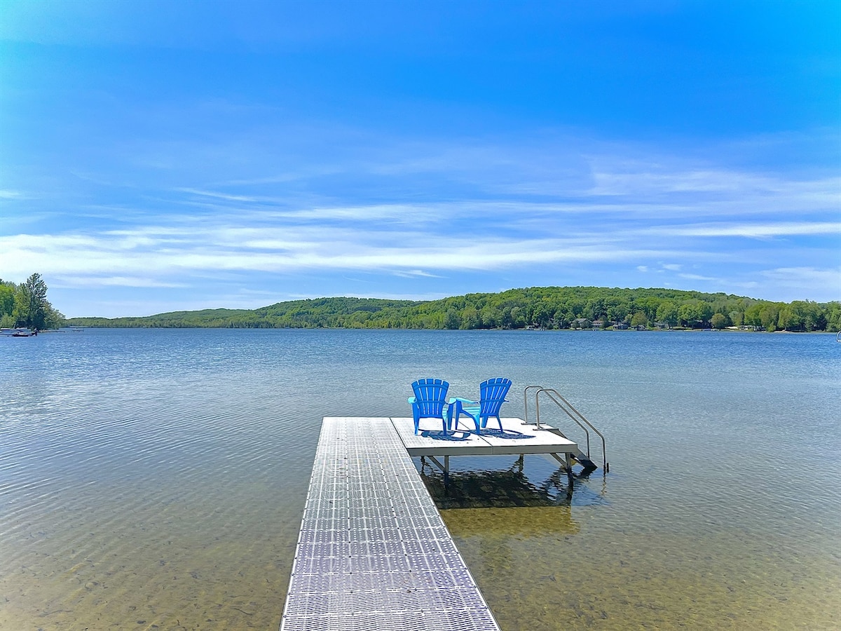 Year Round Private Lakefront! Swim,Boat,Ski,Relax!