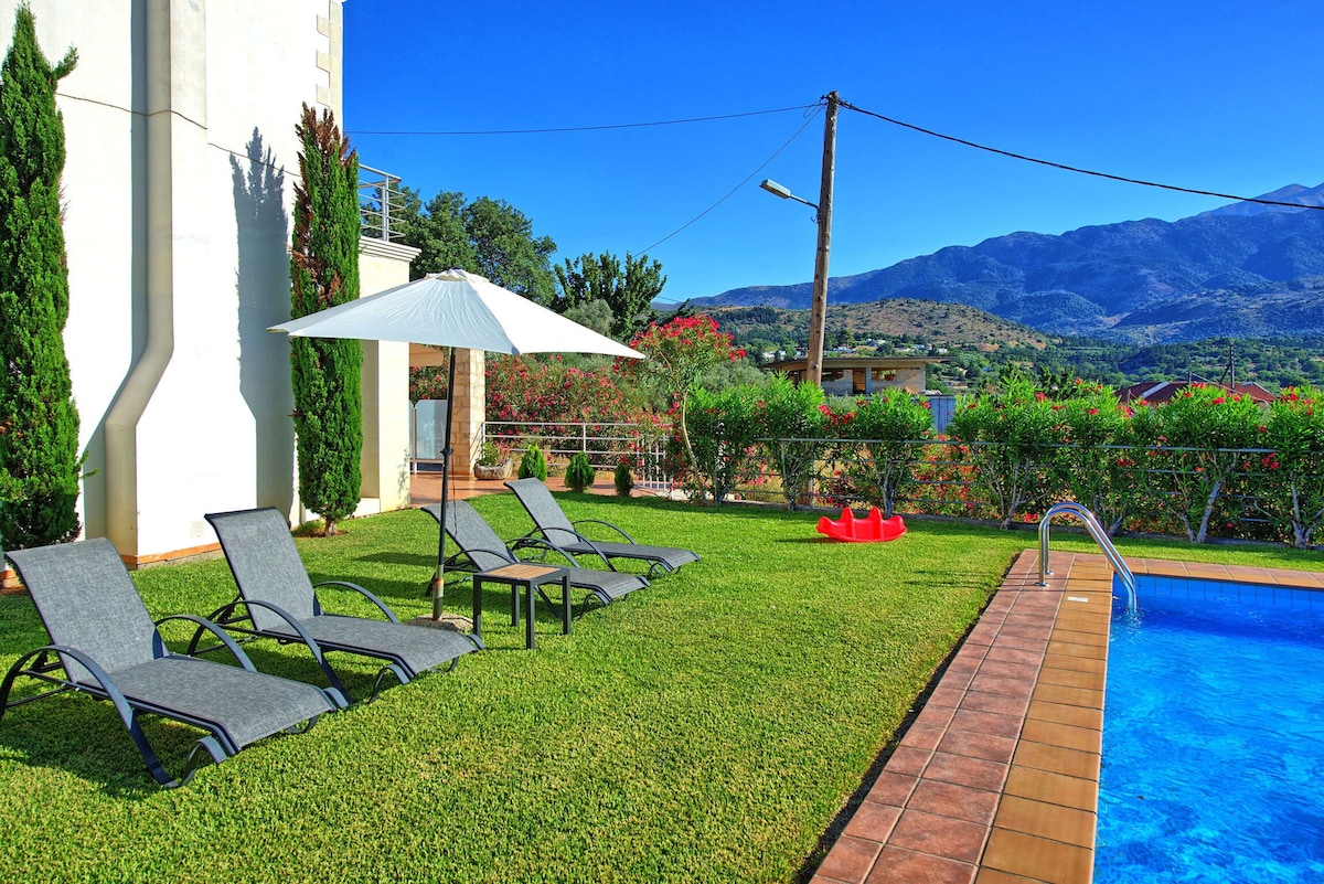 Villa Politini – Vacation villa with private pool