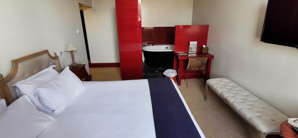 Deluxe Double Room with Ensuite