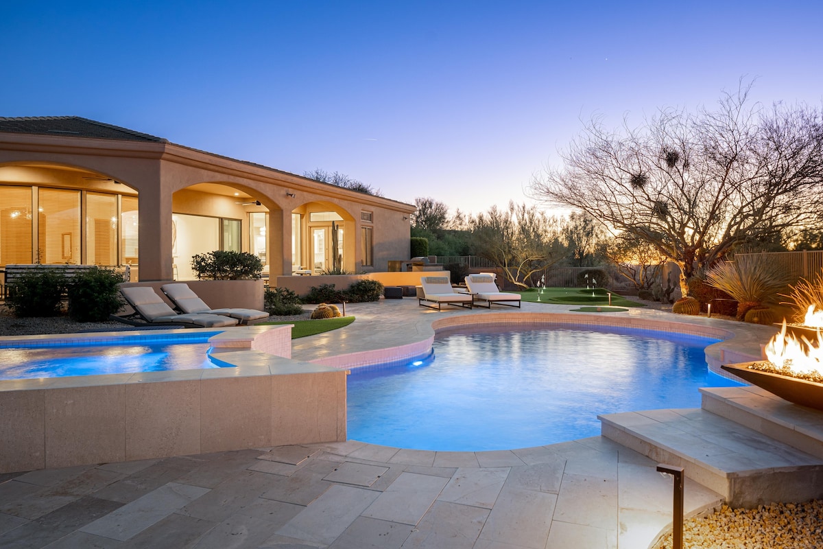 Sierra Luxe: Chic Design, Dream Backyard w/Pool!