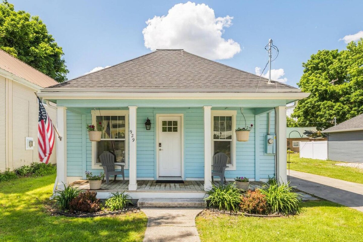Charming Midtown Retreat -Your Home Away from Home