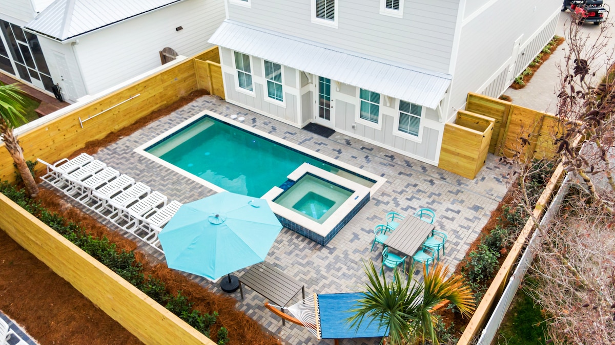 Brand New! Private Pool! Golf Cart! 4 Min to Beach