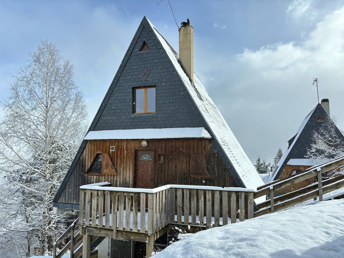 Chalet 1 km away from the slopes for 10 ppl.