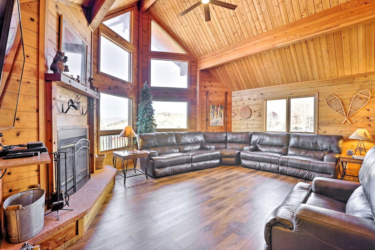 Spacious Family Cabin ~ 1 Mi to Granby Ranch!