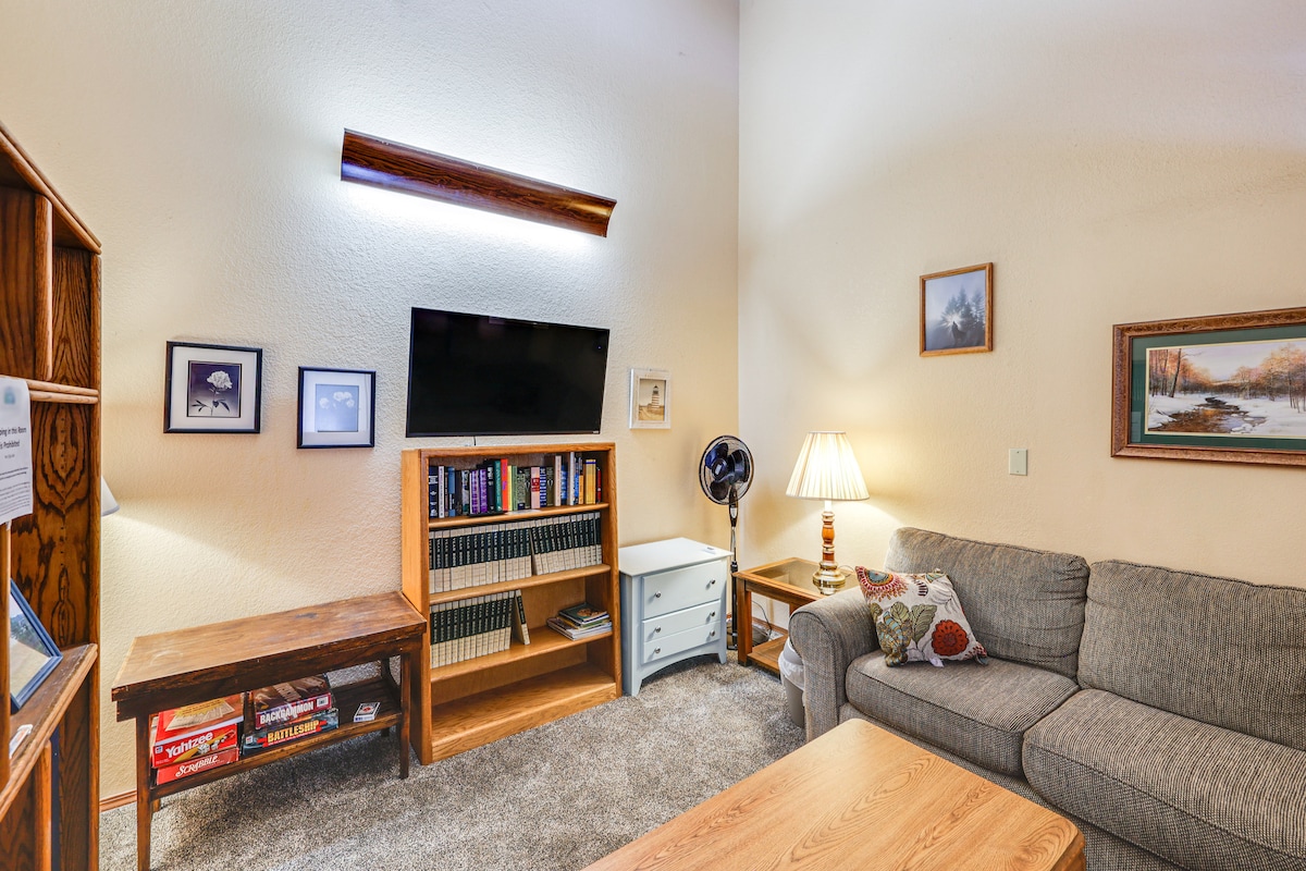 Warm McCall Condo: Half-Mile to Payette Lake!