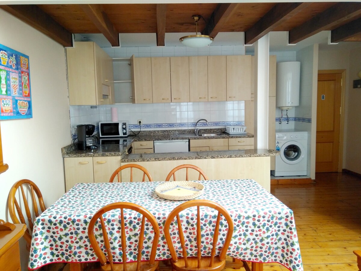 200 m away from the beach! Apartement for 5 ppl.