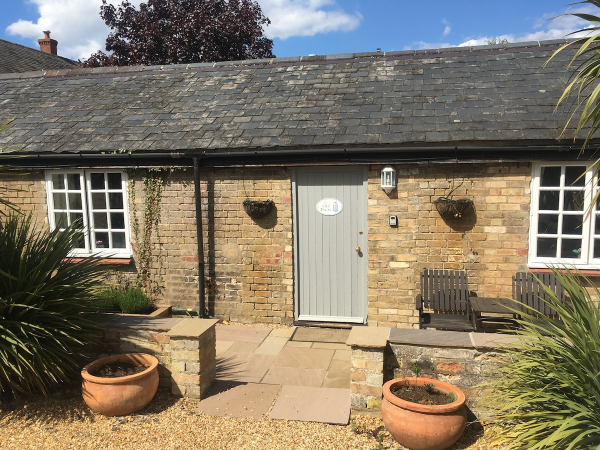 Cottage Old Dairy Room at Wallis Farm House