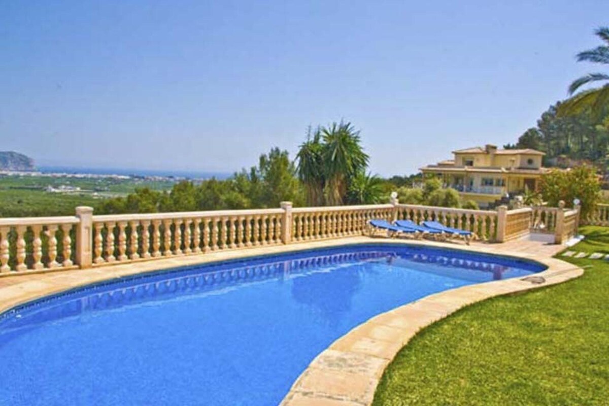 ***JAVEA*** Private Pool | A/C | WiFi | BBQ