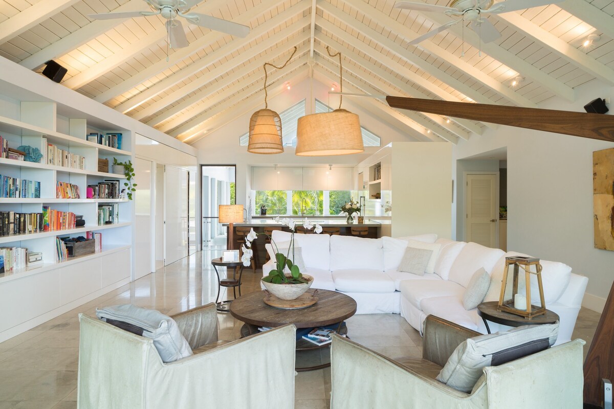 Tree House | 6 Bed | Grace Bay West | 300 ft to Gr