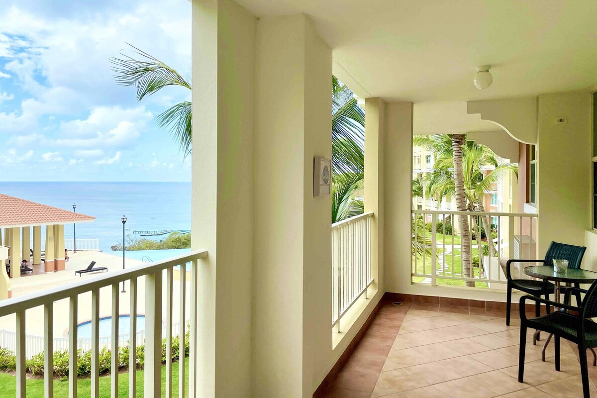 Spacious Ocean View & Pool View | No Stairs Needed