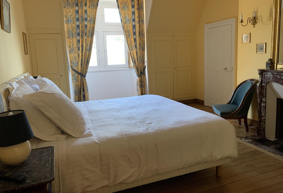 Chambre jaune-Double room-Deluxe-Ensuite with Bath