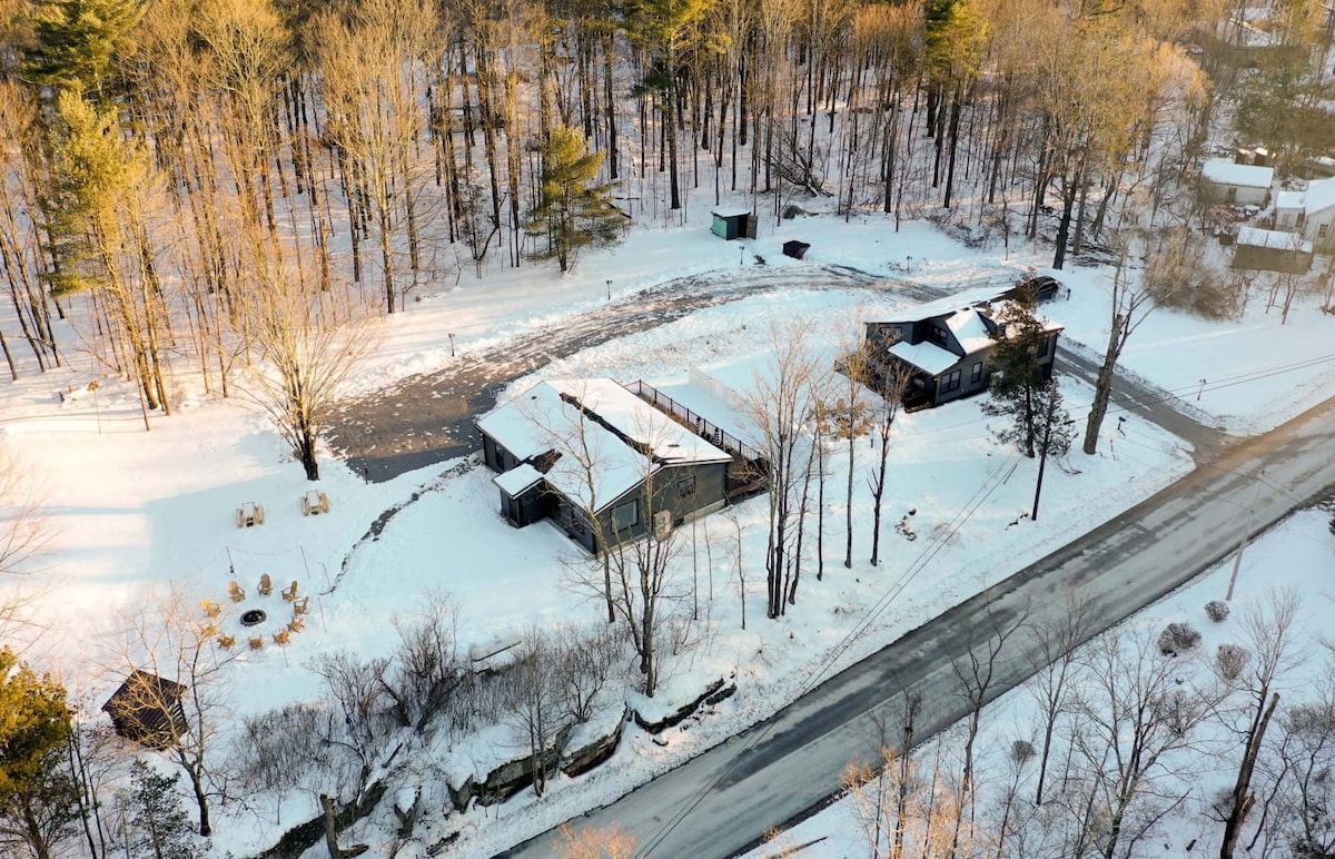 Acorn Bungalow & Lodge - Luxury Cabin, Catskills