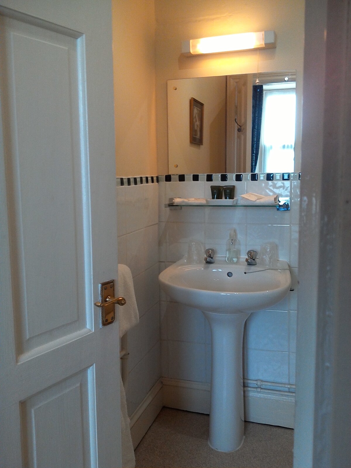 Basic Double Ensuite at Meare Manor