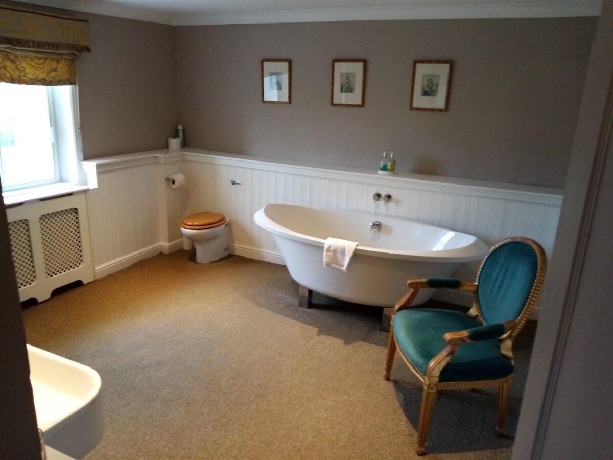 Suite Ensuite Bridal at The Sibson Inn Hotel