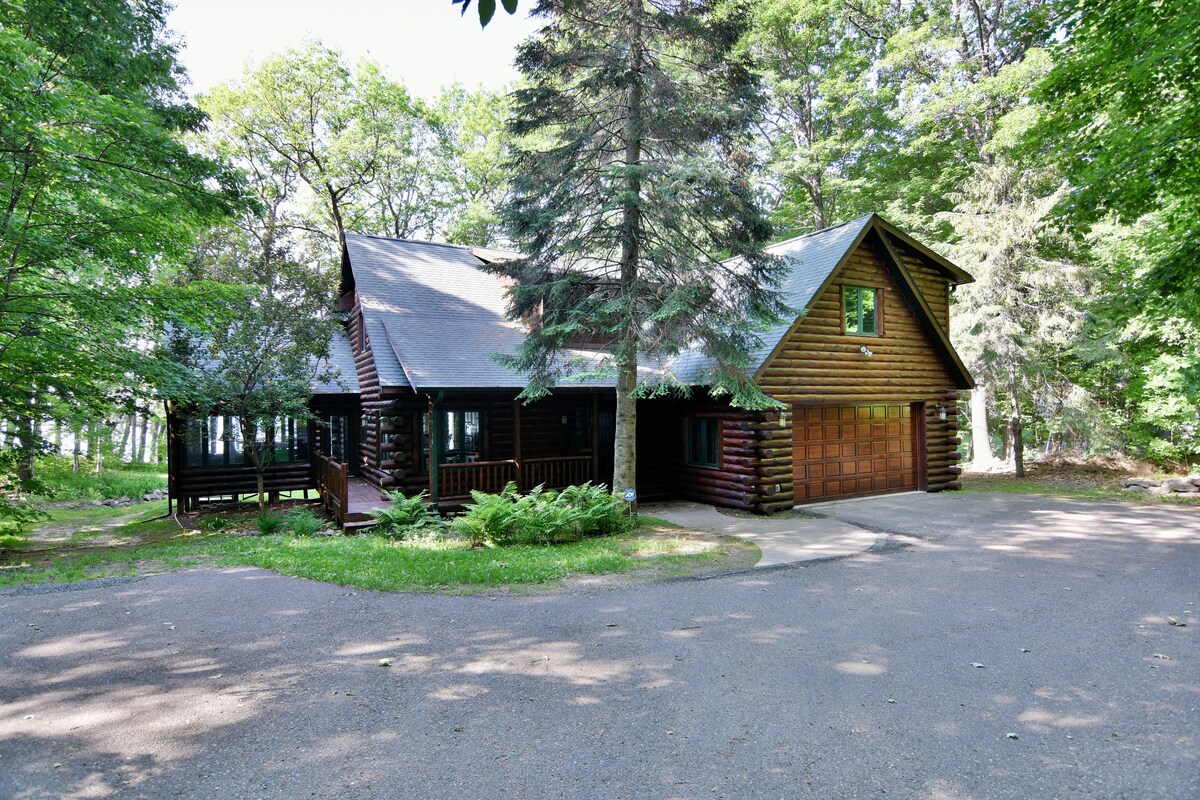 Lumberjack Lodge