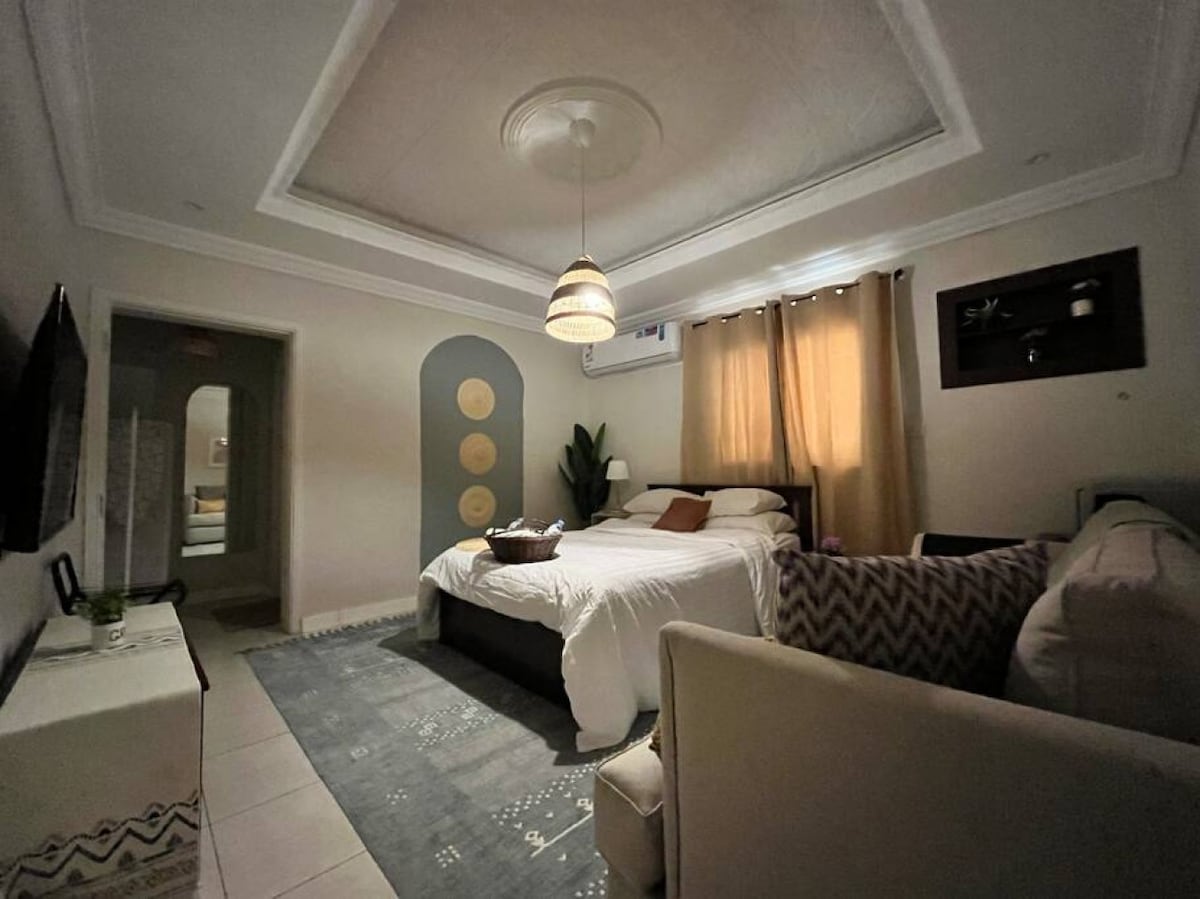 Arc-302 ：时尚单间公寓@ Jeddah ，自助入住