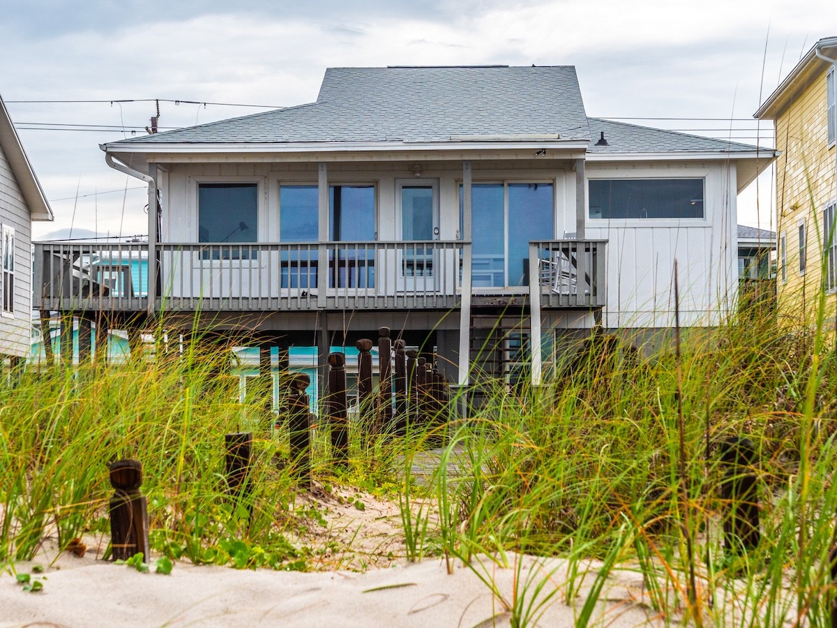 Summer Place | Oceanfront Covered Porch!