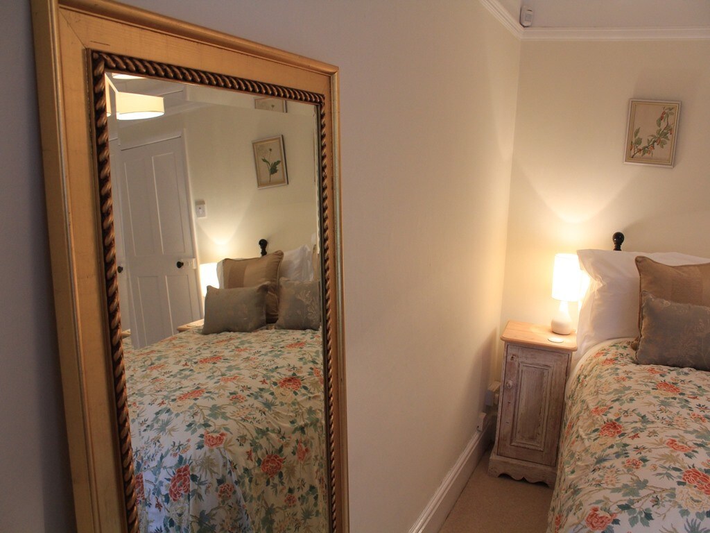 Double Ensuite with Shower at Church Farmhouse B & B