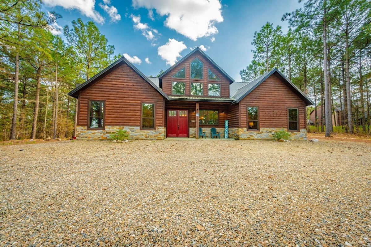 Whiskey Business in Hochatown/Broken Bow, OK