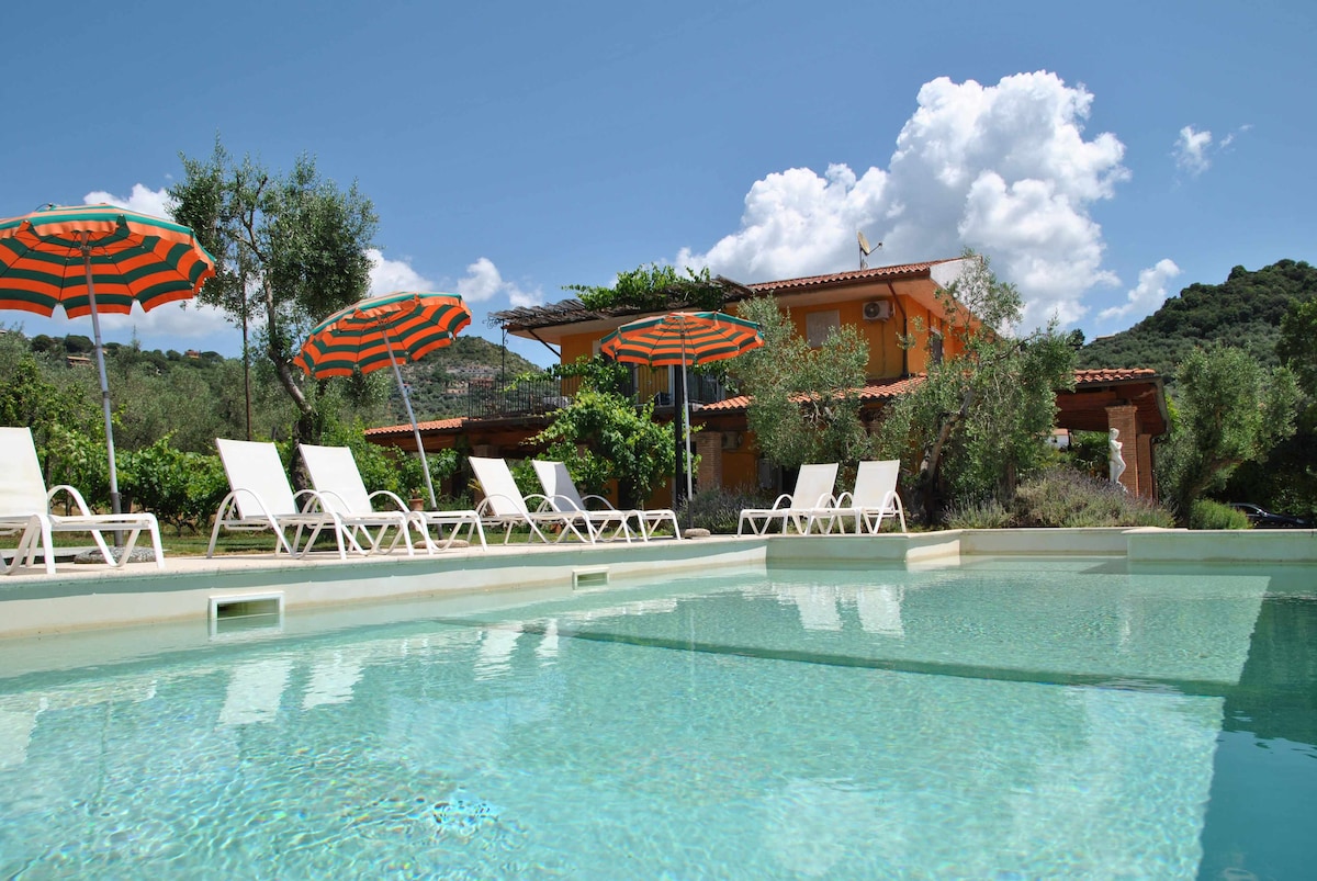 Meridiana holiday house with swimming pool