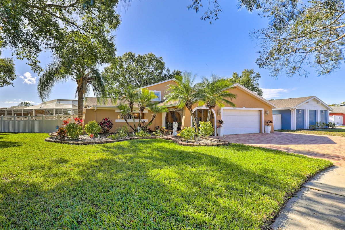 Cozy Home in Heart of Tampa w/ Lanai & Pool!