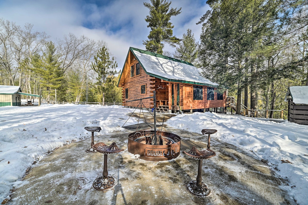 'Rainbow Lodge' at Scenic Double J River Camp