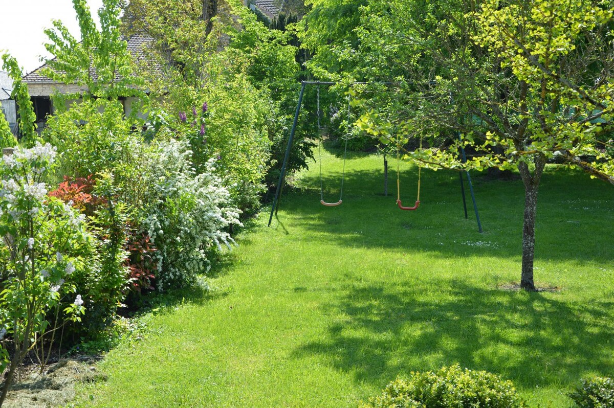 圣安妮花园（ Le Jardin Sainte Anne ）
