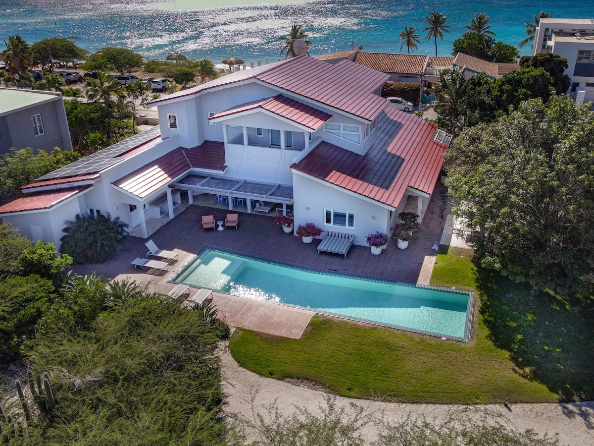 Lavish 5BR Villa with Oceanview in Noord, Aruba