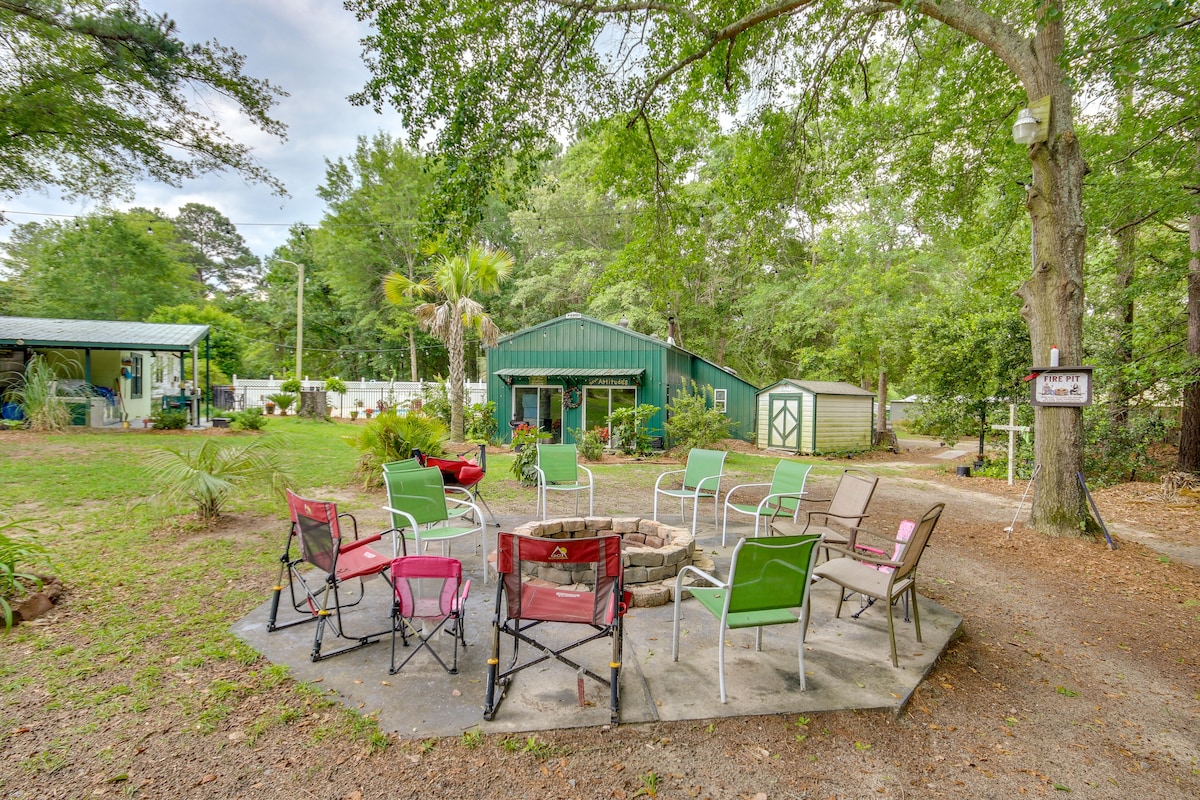 Saint Matthews ‘Outlaw Gameroom’ w/ Fire Pit!