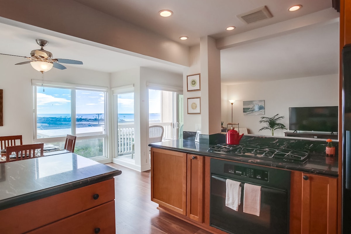 Ocean Views ！ ： The Jockey 's Oceanview Quarters