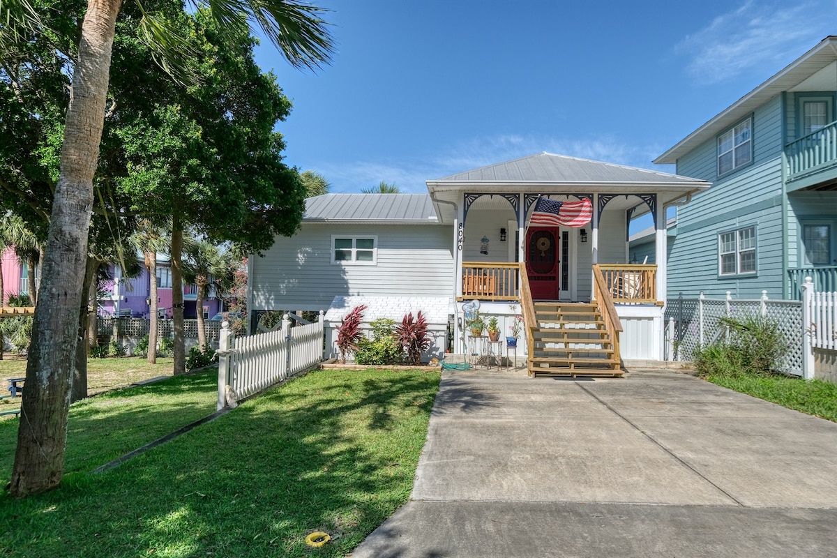 Cozy Casita- Luxury in the heart of Cedar Key!