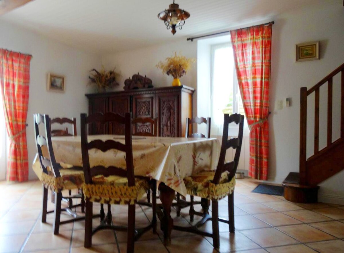 Apartement for 6 ppl. with garden at La Taillée
