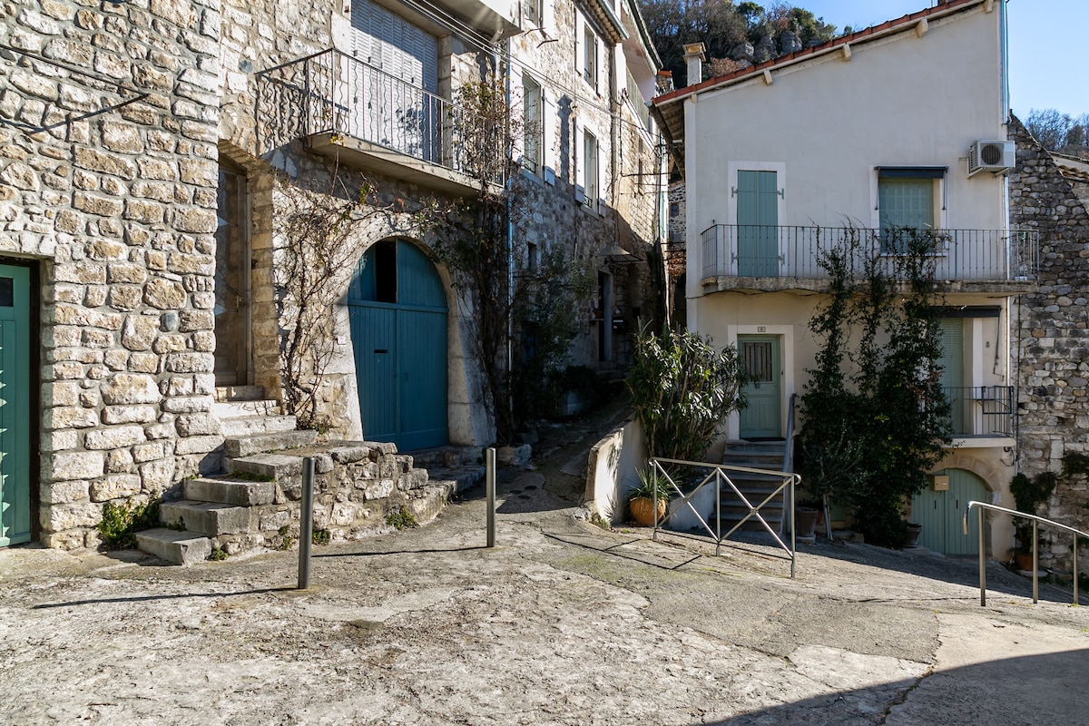 La GLEYZETTE - Charming 2 bedroom house