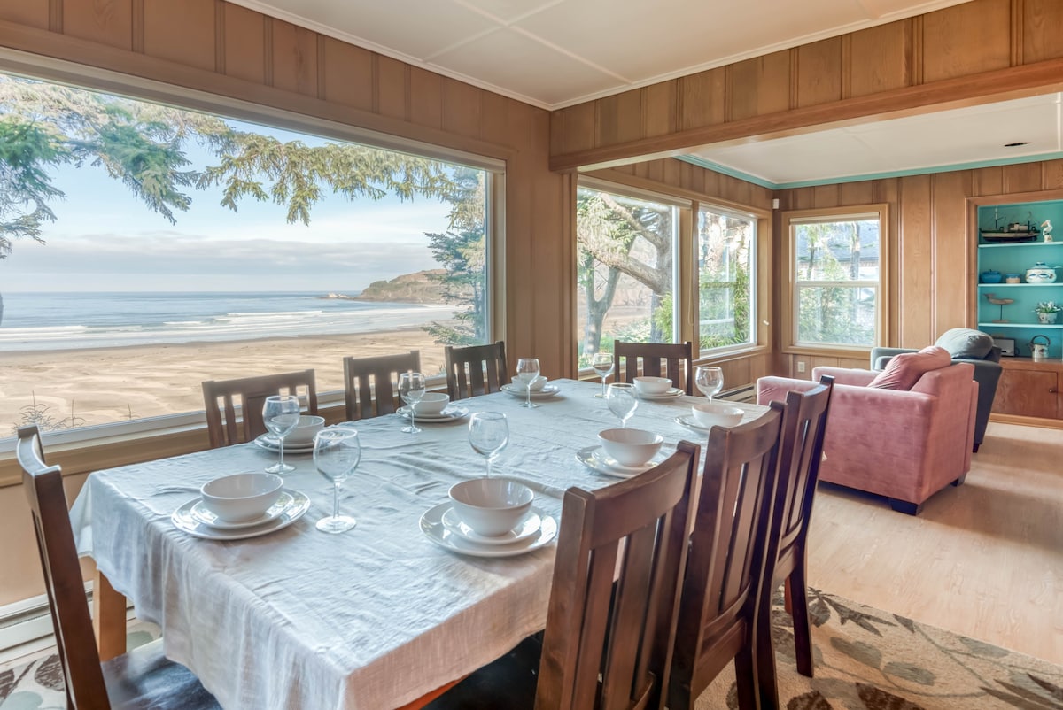 Upper Level-Oceanfront-Hot Tub-Agate Beach Suite A