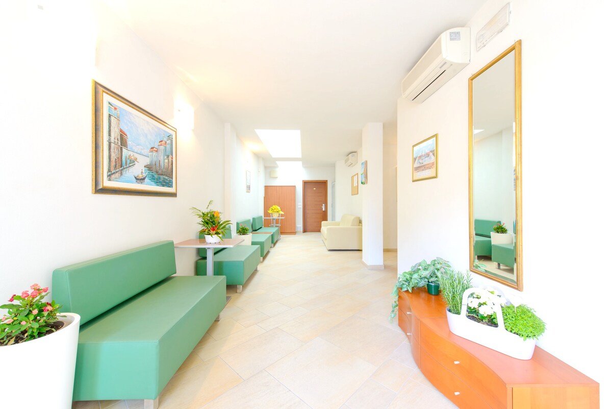 适合6人入住的美丽公寓，在里米尼（ Rimini ）