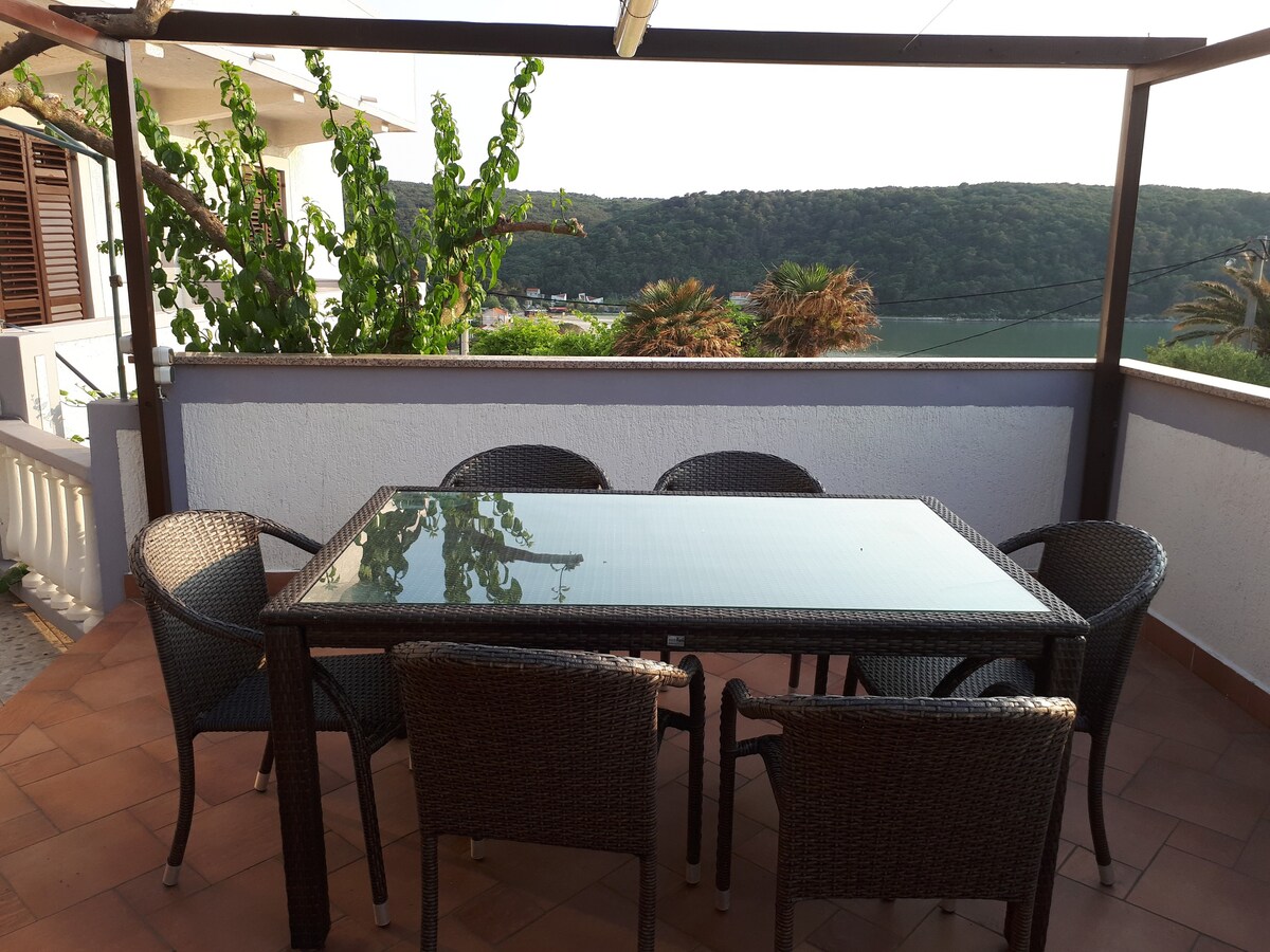 A-15518-d Two bedroom apartment with terrace and