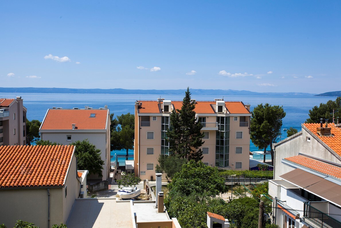 Apartments Ankica, beach located, sea view