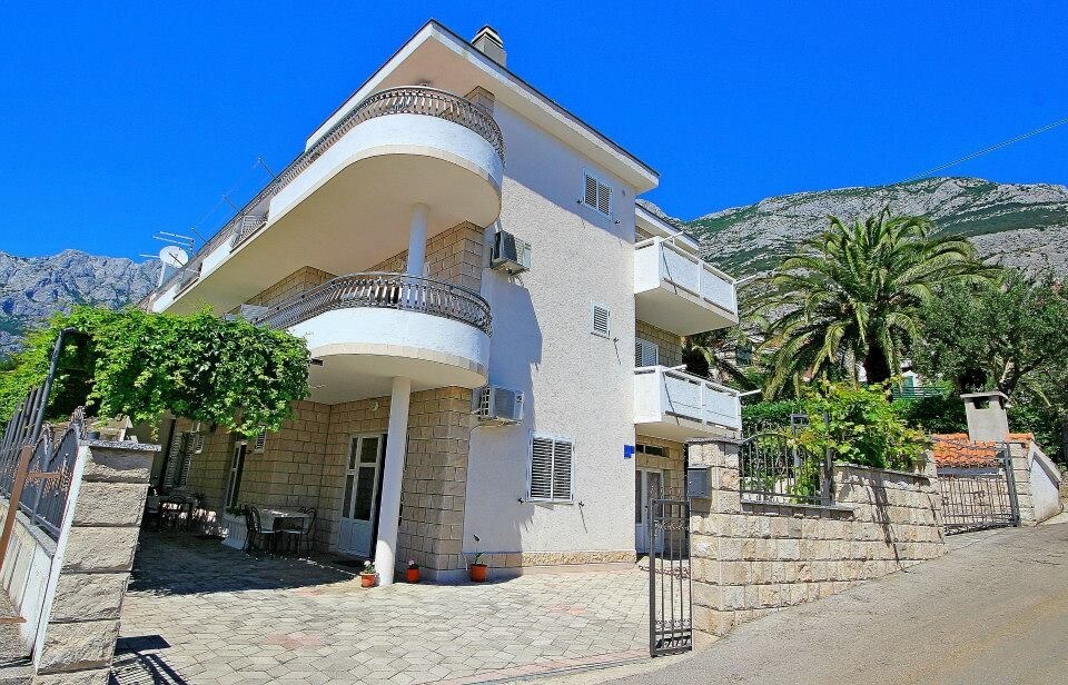 Apartments in Makarska City Center, FREE Parking