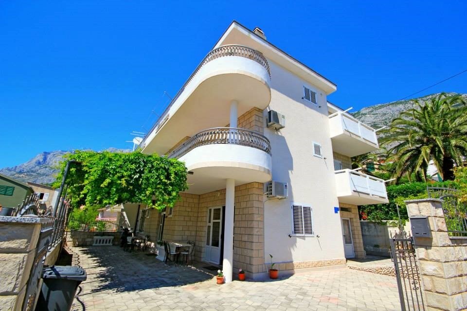 Apartments in Makarska City Center, FREE Parking