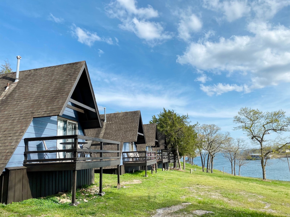 Lakefront Studio A-Frame Cabin on Table Rock Lake