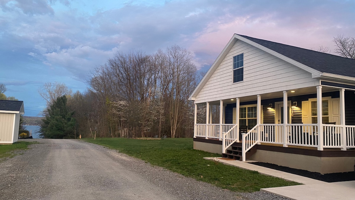 Brand New 2 Bedroom Cottage on Seneca Lake