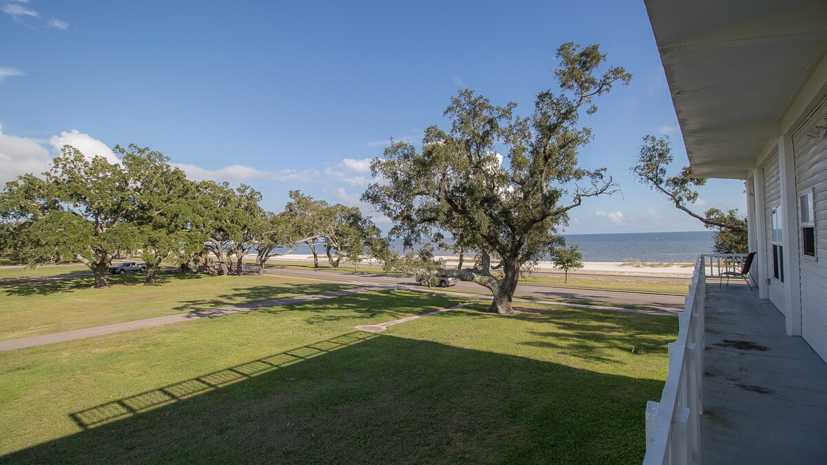 Breathtaking Beach Front Home With Significant Vac