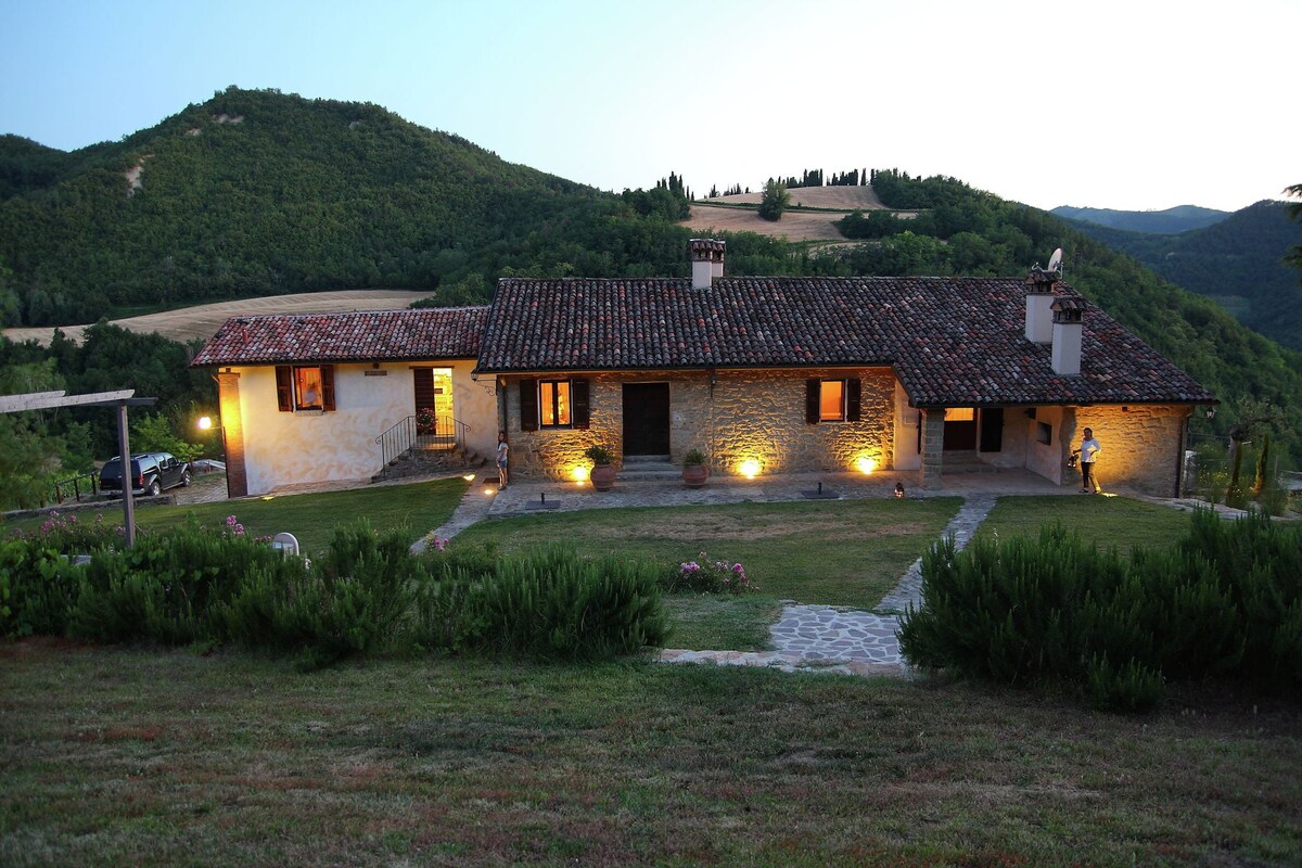 Scenic holiday home in Modigliana with fenced garden