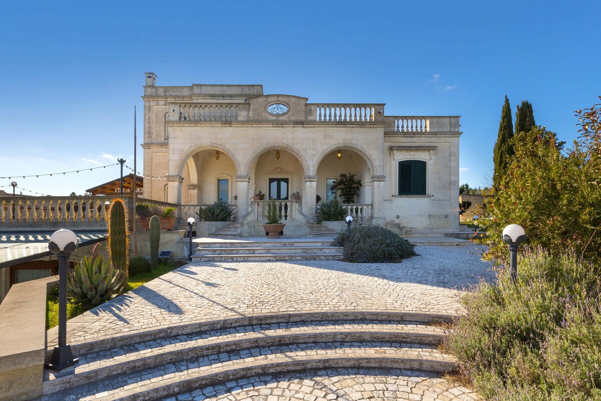 2702 Villa Nicrys by Perle di Puglia