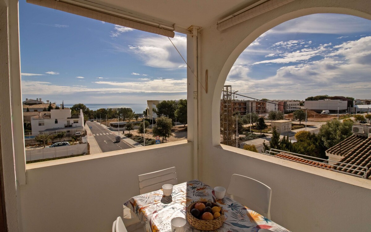 Apartamento con vistas al mar y Wifi Las Fuentes